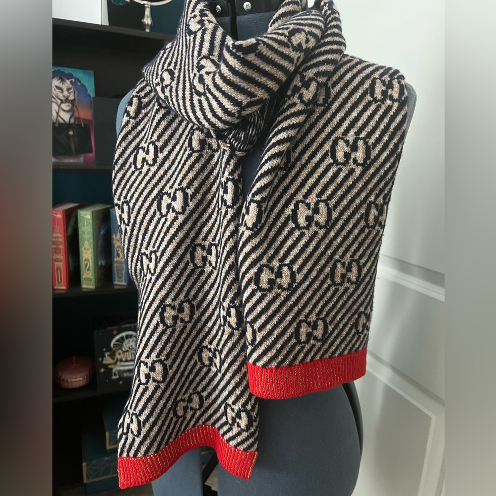 Gucci Navy and Cream GG Wool Scarf with Red Trim